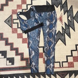 Prism Sport blue Snake print workout set, size small